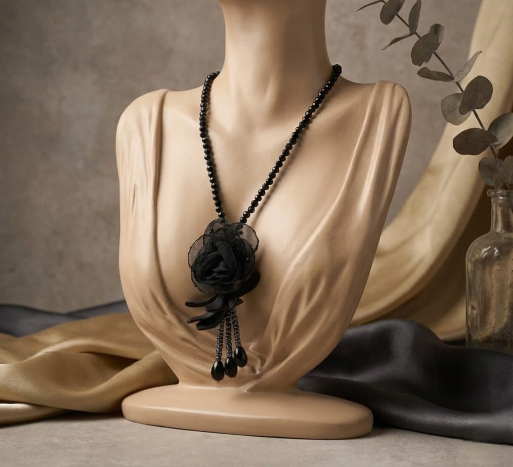 WhatsApp Image 2026-01-11 at 8.34.55 PM (1) Stylish Minimal Bead Necklace